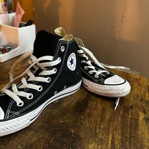 Black converse